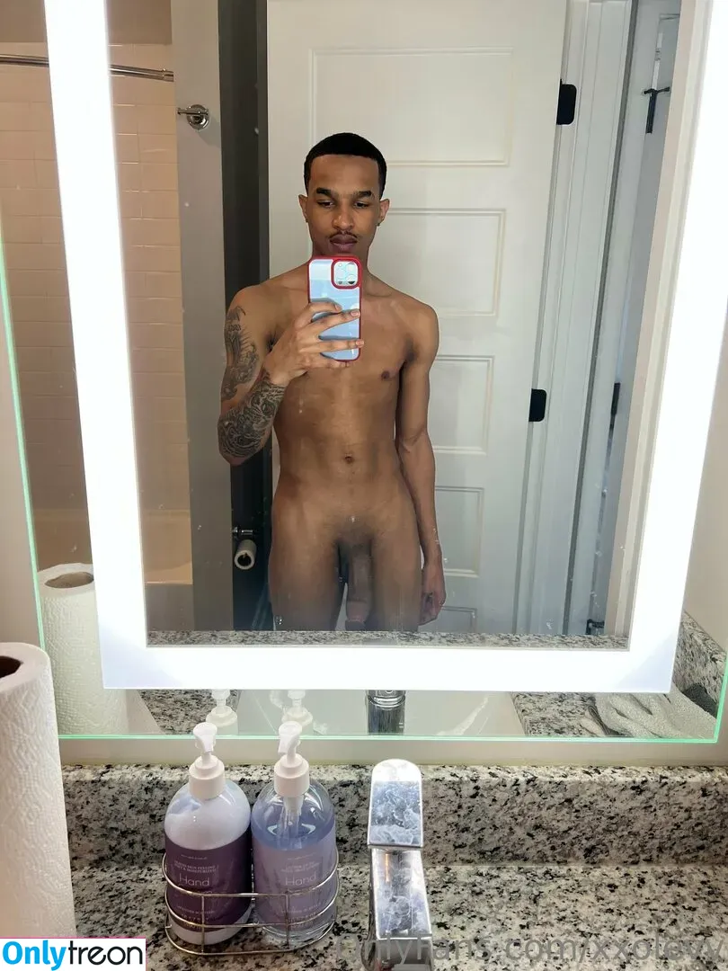 xxolevv nude photo #0009 (xxoeevee)