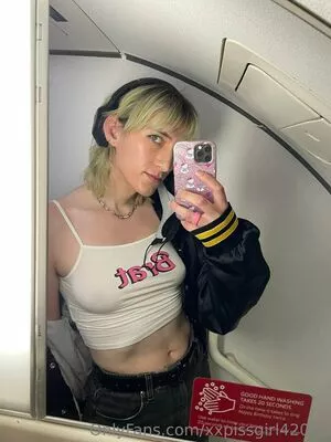 xxpissgirl420xx / xxgypsyyxx фото голая #0043