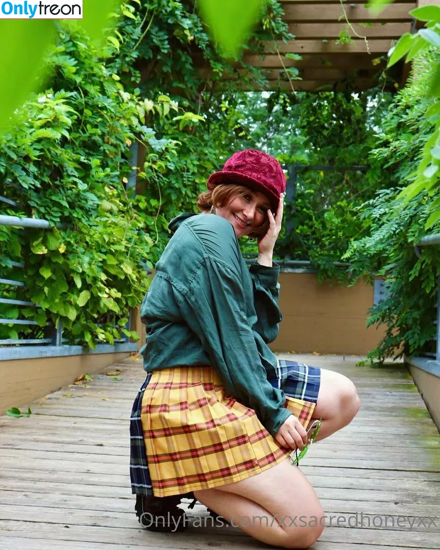 xxsacredhoneyxx nude photo #0046 (xxshadcatxx)