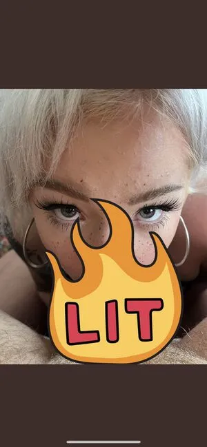 Xxsadspice / sarahsimkins nude photo #0008