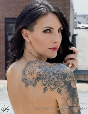 xxshaybaexx / xShaysmokesx / xx.shaibabii.xx nude photo #0071