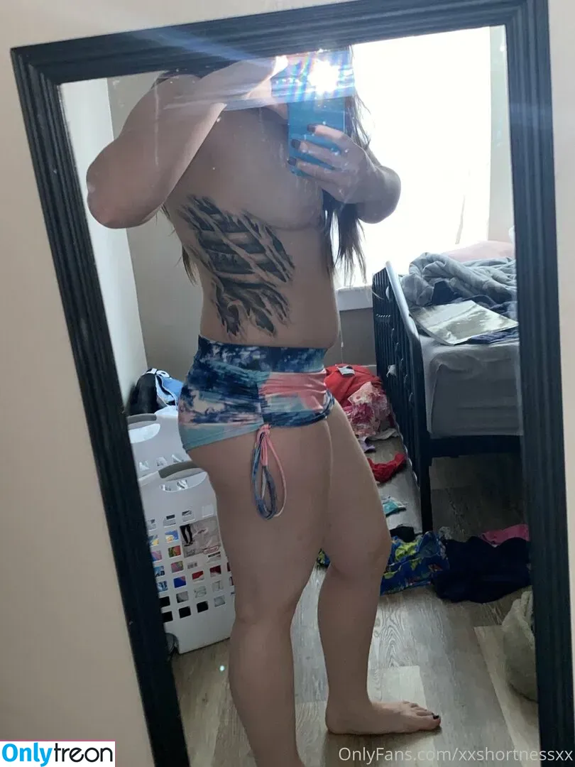xxshortnessxx nude photo #0003 (xxshortnessxx01)