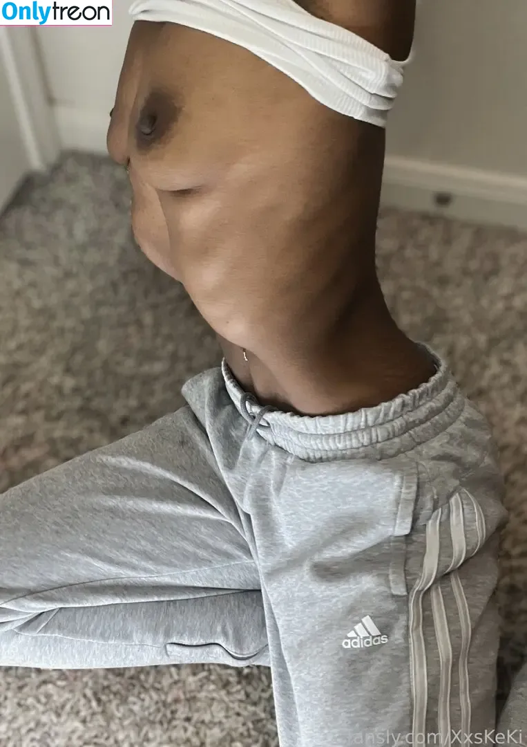 XxsKeKi nude photo #0026 (xxkuki)