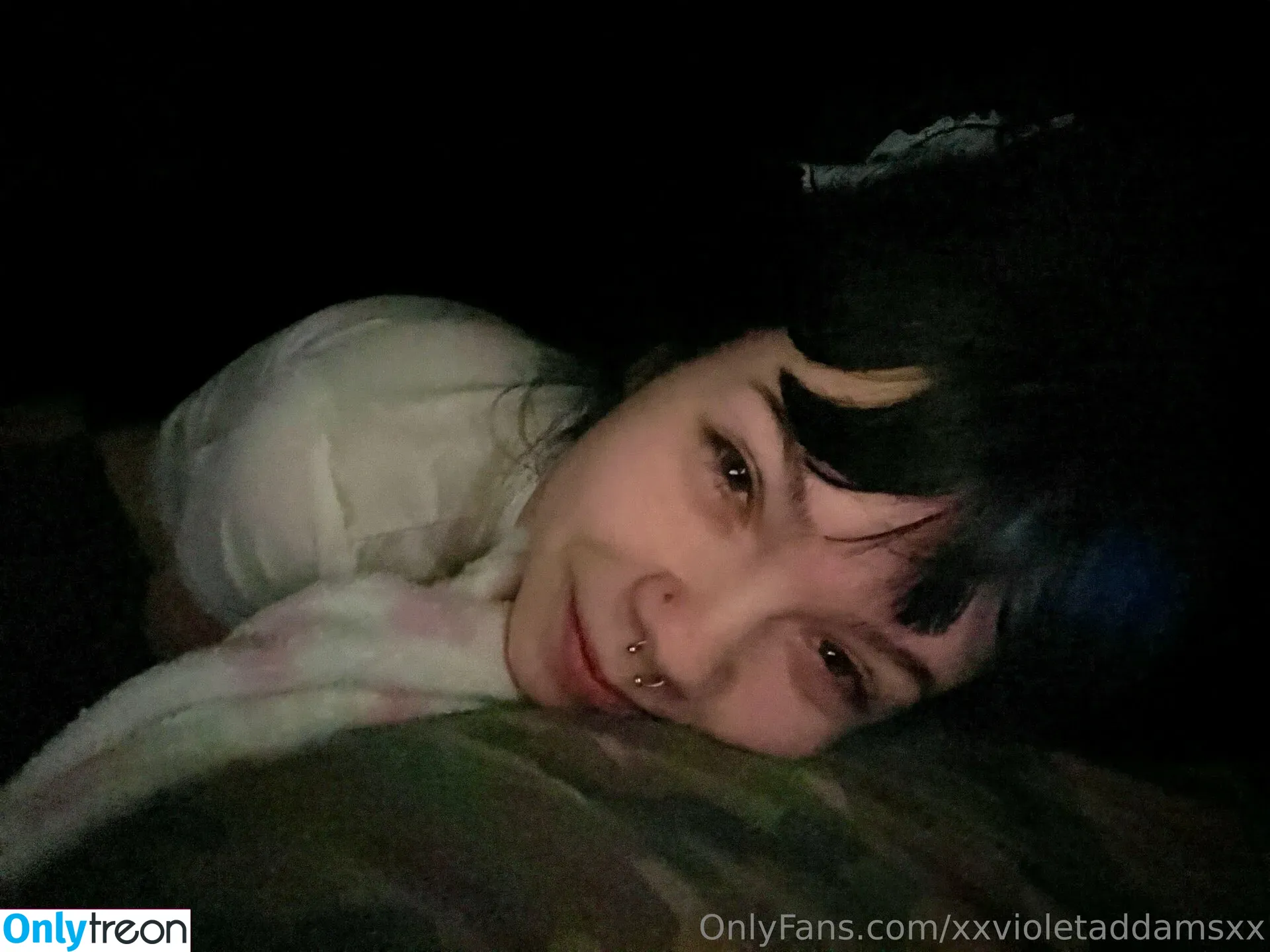 Xxvioletaddamsxx голая photo #0040 (diaanaaa_chavezzz)