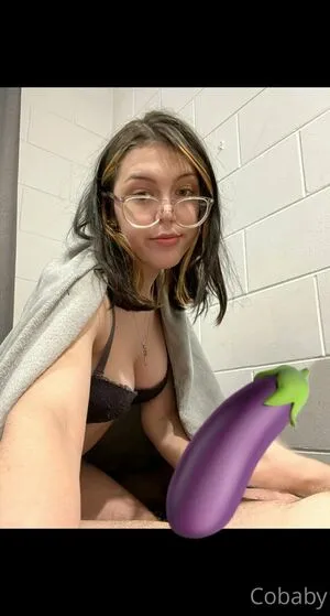  nude photo #0002