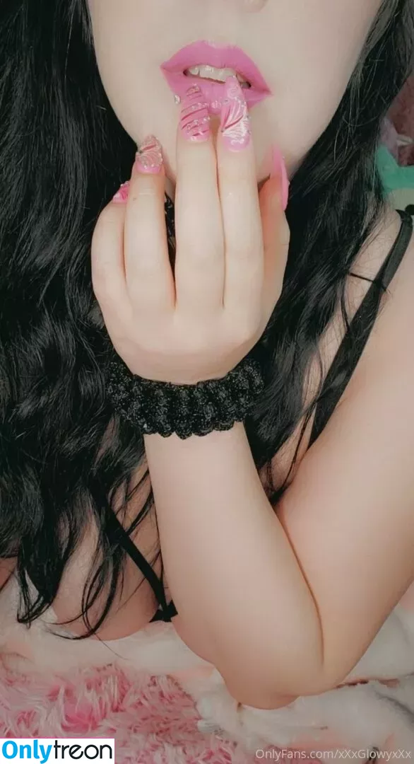 xxxglowyxxx nude photo #0010 (xxxglowyxxx)