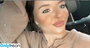 xxxprincessgirll / princessgirlll / stickitinmybutt / theprerollprincess nude photo #0013
