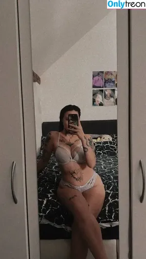 y0urd3vil_666 / yougotcarried nude photo #0006