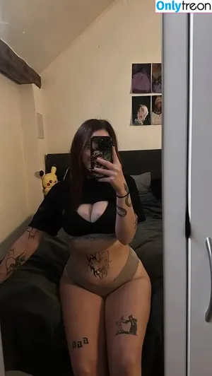 y0urd3vil_666 / yougotcarried nude photo #0014