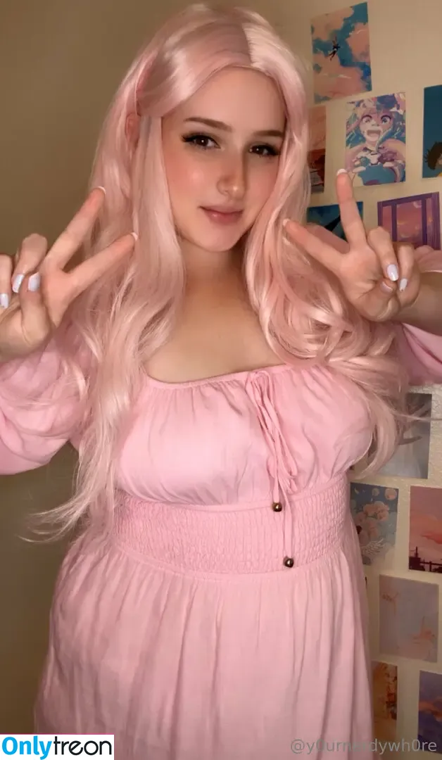 y0urnerdywh0re nude photo #0053 (_adrireyes__)