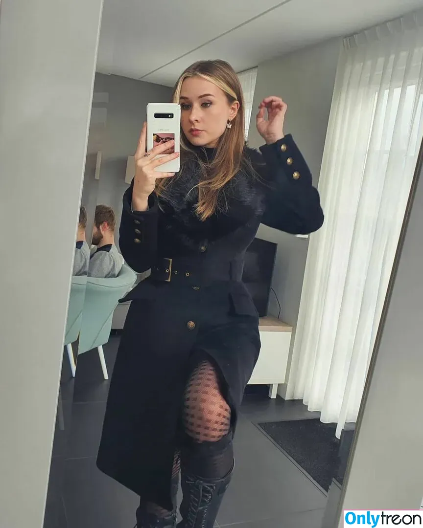 yaboielina голая photo #0118 (elina)