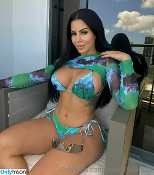 yadydivauncut / yadydiva nude photo #0004