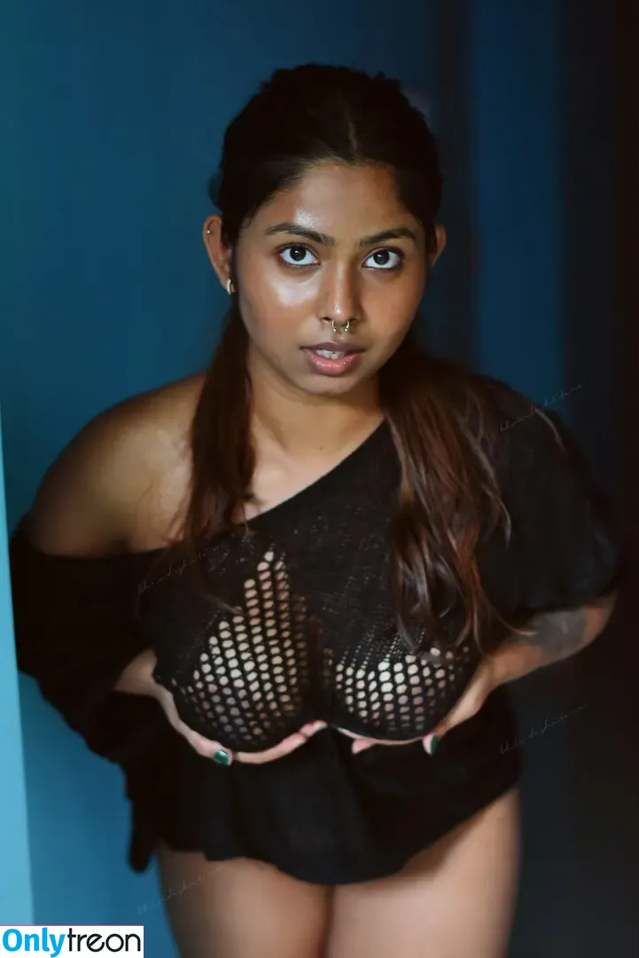Yajna Seni nude photo #0333 (yajnaseni25)