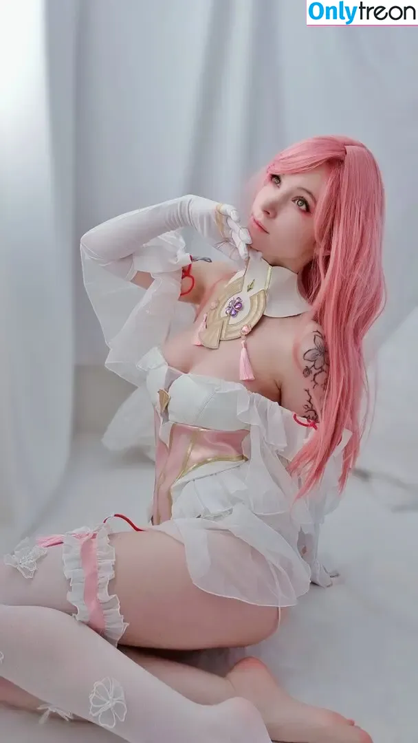 Yakisa.insta nude photo #0133 (yakisa)