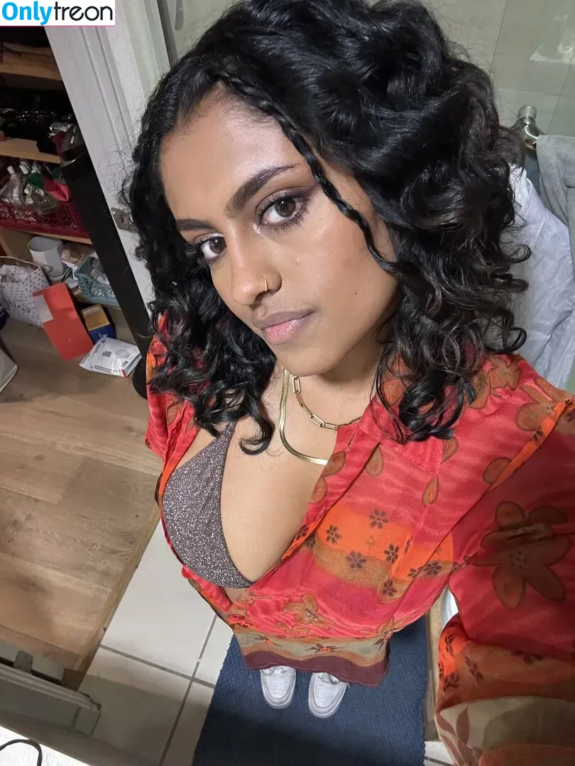 Yamini Nambimadom nude photo #0026 (yaminidoescomedy / yamininosebest)