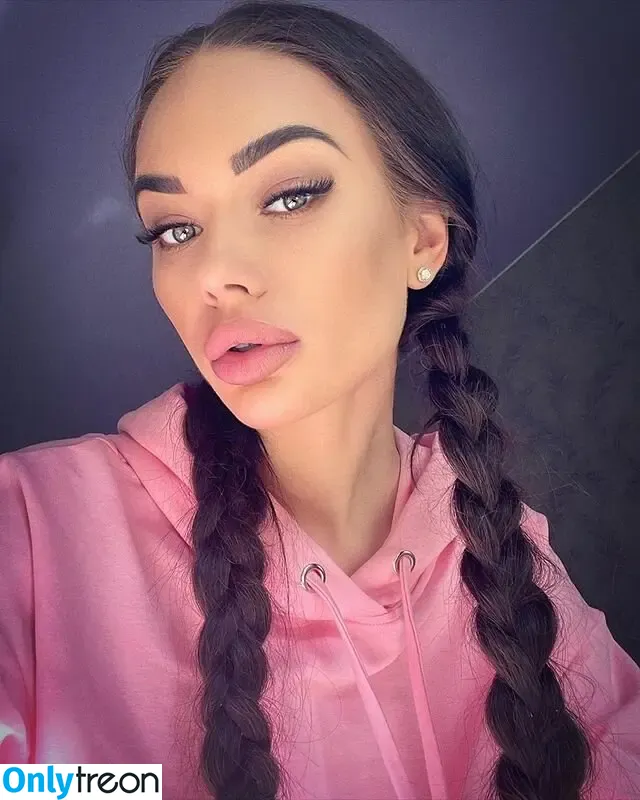 Yana Koshkina nude photo #0083 (yana_koshkina_official)