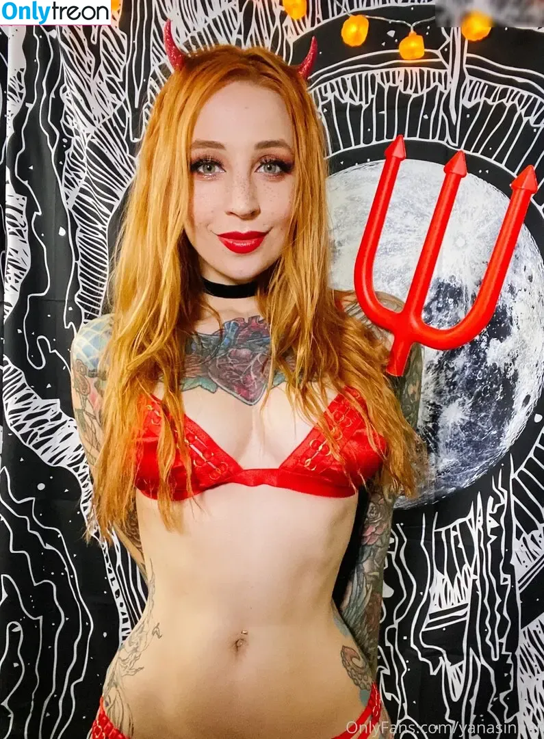 Yana Sinner nude photo #0005 (Yanasinner)