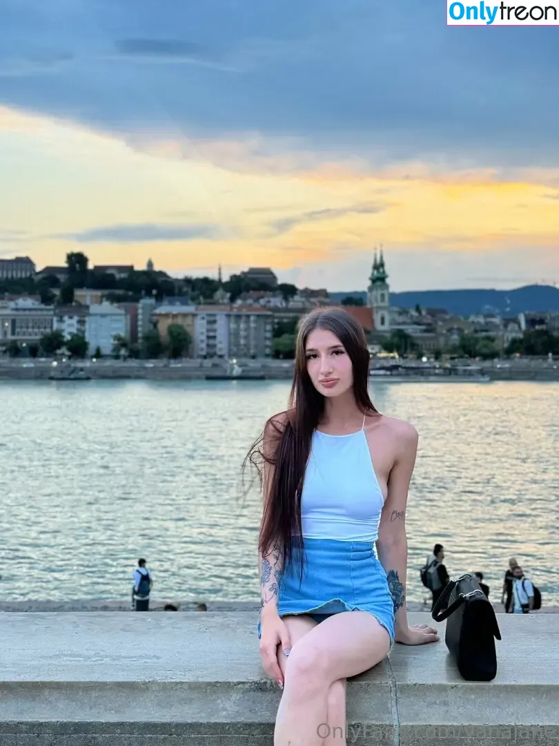 yanajane nude photo #0003 (yanajane)
