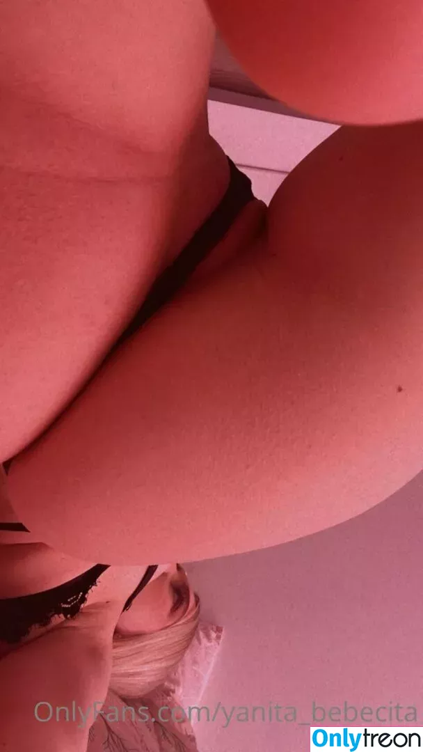 Yanita Bebecita nude photo #0103 (yanita_bebecita / yanitabebecitafans)