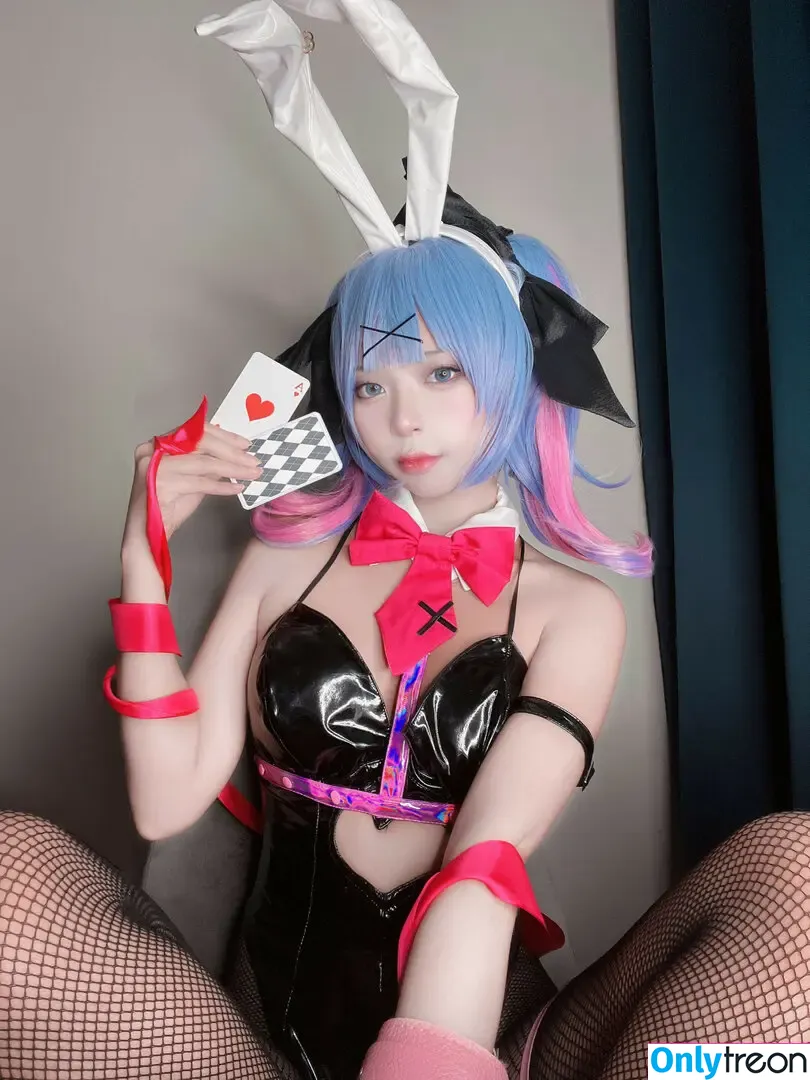 Yanyankyun nude photo #0037 (yanyan.cos)