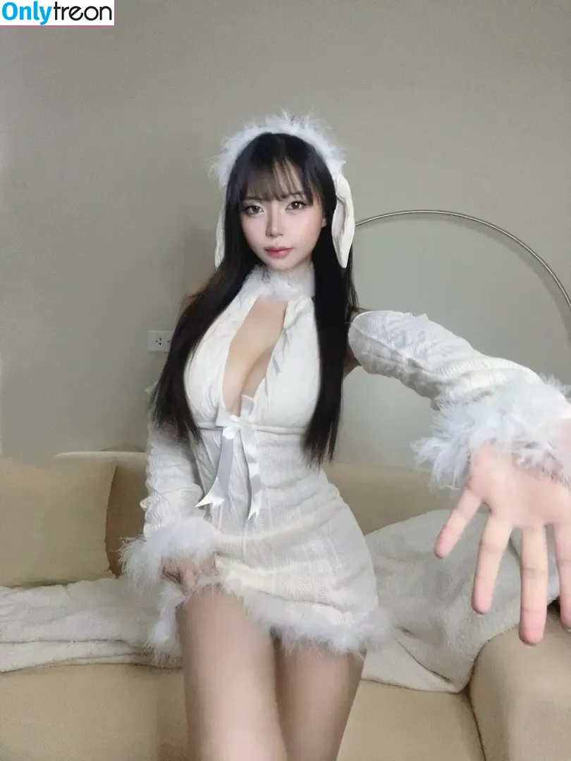 Yanyankyun nude photo #0065 (yanyan.cos)