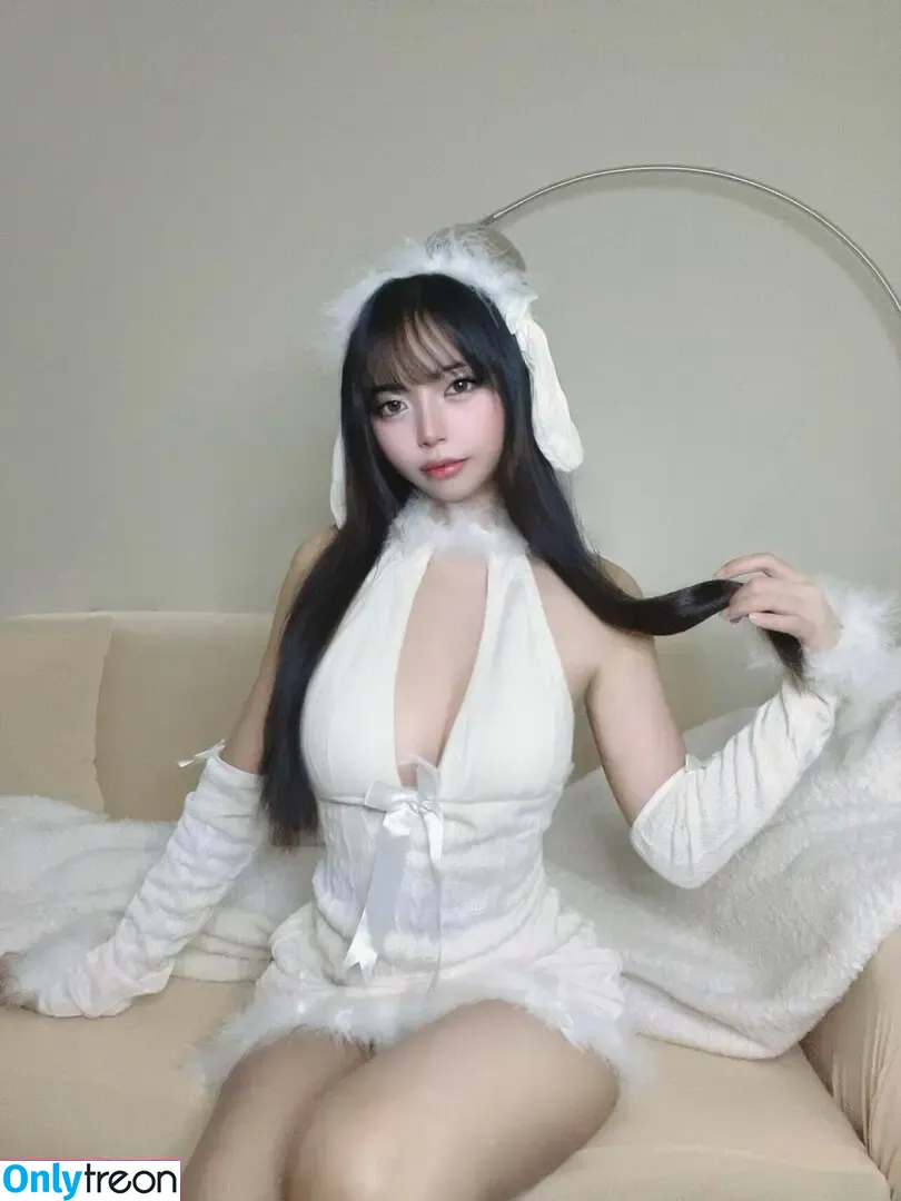 Yanyankyun nude photo #0080 (yanyan.cos)