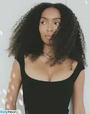 Yara Shahidi / yarashahidi nude photo #0012