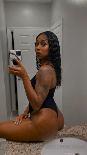 yasmeanmonique / yasmeanmoniquee nude photo #0018