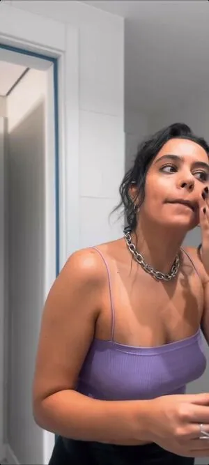 Yasmin Ali Yassine / Venus Podcast / yasyassine nude photo #0022