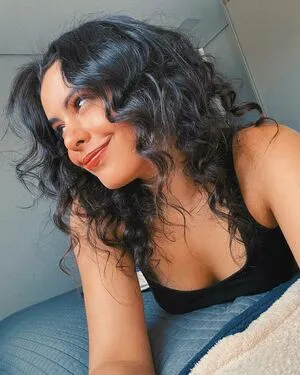 Yasmin Ali Yassine / Venus Podcast / yasyassine nude photo #0043