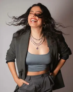 Yasmin Ali Yassine / Venus Podcast / yasyassine nude photo #0056