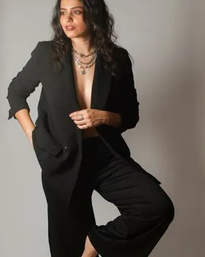 Yasmin Ali Yassine / Venus Podcast / yasyassine nude photo #0061