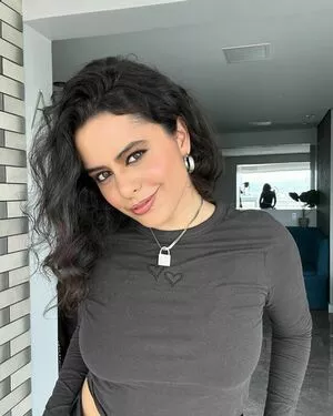 Yasmin Ali Yassine / Venus Podcast / yasyassine nude photo #0124