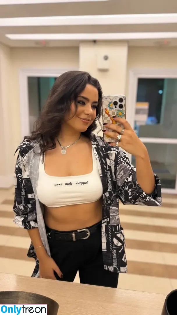 Yasmin Ali Yassine голая photo #0134 (Venus Podcast / yasyassine)