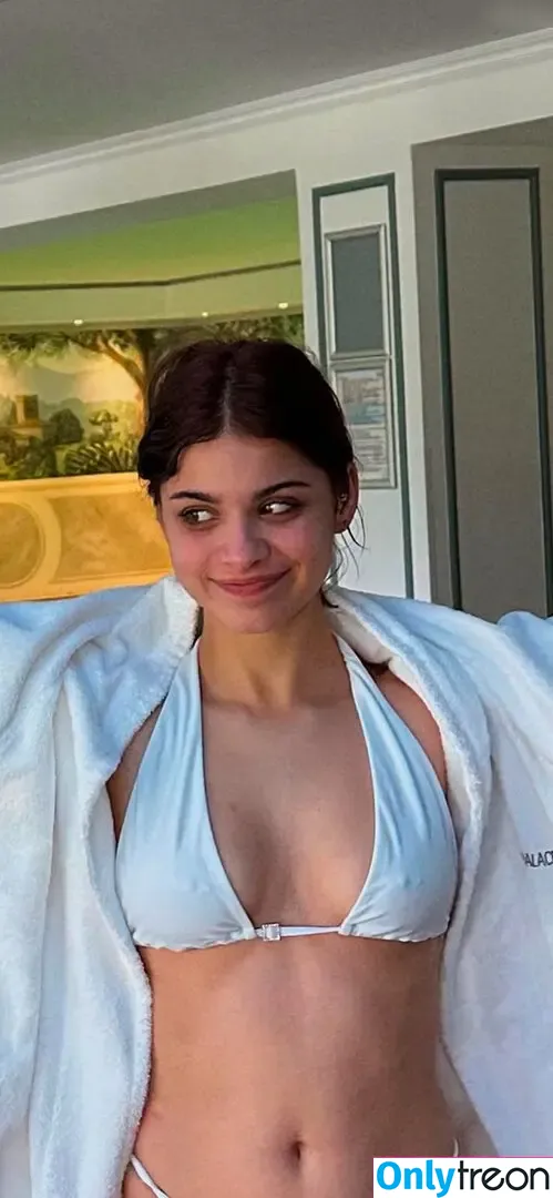 Yasmin Bal nude photo #0111 (eyasminbal)