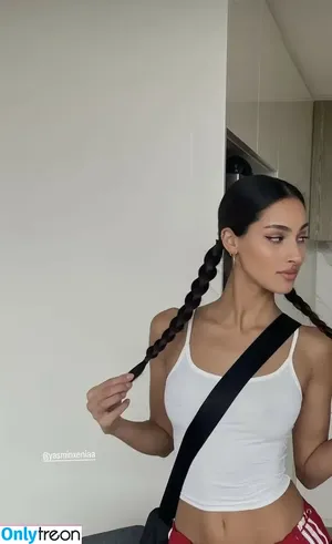 Yasmin Goveas / yasminxeniaa nude photo #0032