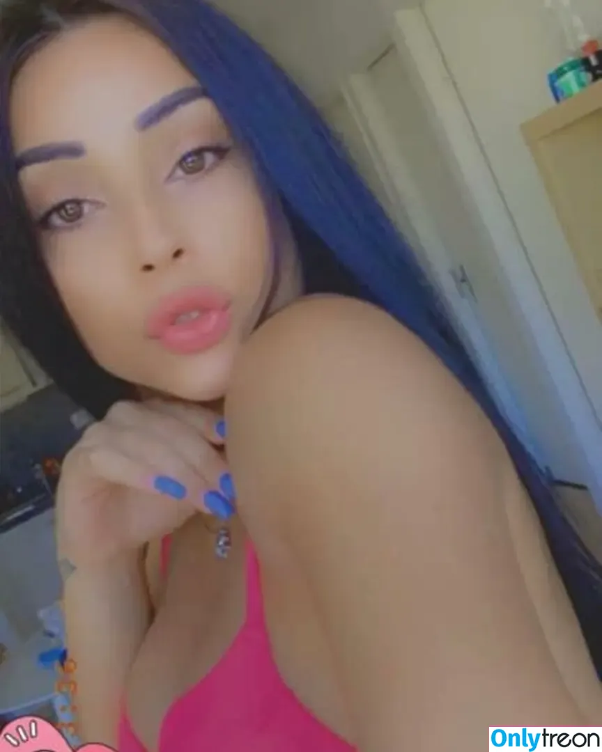 Yasmin Pires nude photo #0003 (YasminPiresOfi / miminpires / yasminpires)