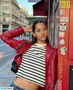 Yasmin Wijnaldum / yasminwijnaldum nude photo #0026