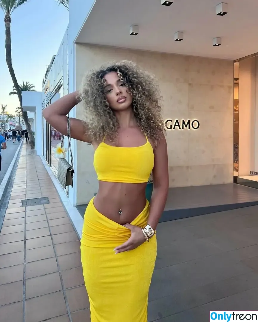 Yasminaamts nude photo #0072 (yasssv)