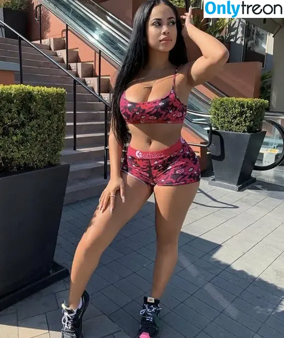 Yasmine Lopez nude photo #0037 (theyasminelopez / yasminelopez)