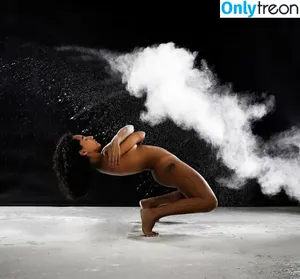 yassmasri / onlyfans nude photo #0008