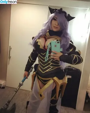 Yaya Han / yayahan nude photo #0109