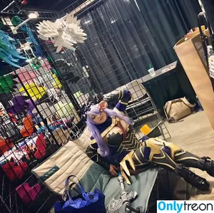 Yaya Han / yayahan nude photo #0110