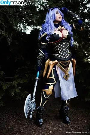 Yaya Han / yayahan nude photo #0137