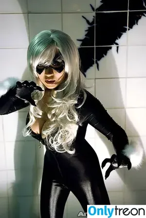 Yaya Han / yayahan nude photo #0207