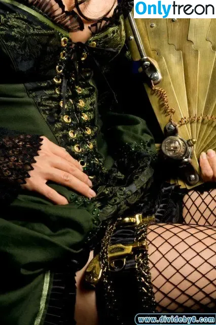 Yaya Han nude photo #0181 (yayahan)