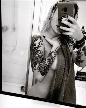 yearwalkatmidnight / yearwalkatmidni nude photo #0076