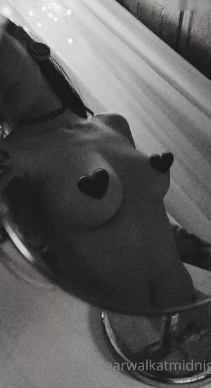 yearwalkatmidnight / yearwalkatmidni nude photo #0086