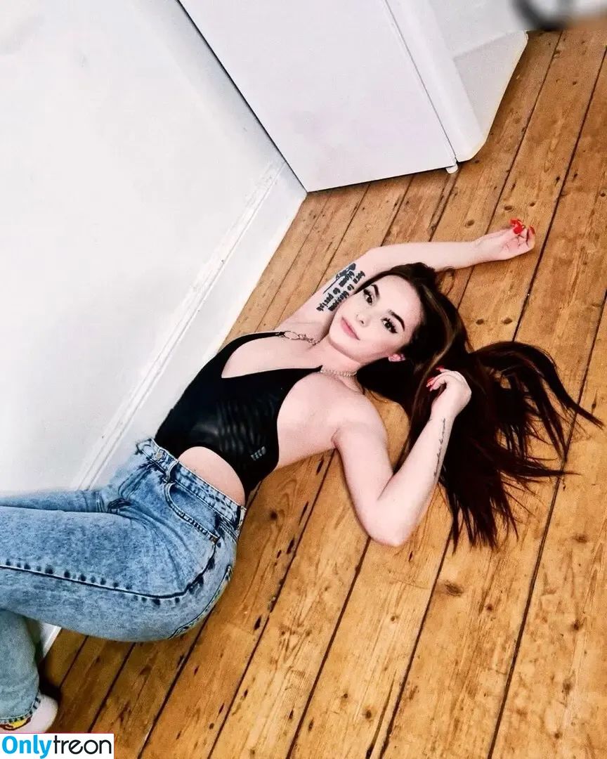 Yeezluise nude photo #0015 (hannahtaylorx)