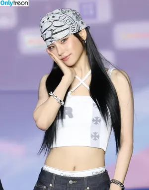 Yeji / Hwang Ye-ji / ITZY (예지 / yezyizhere nude photo #0234